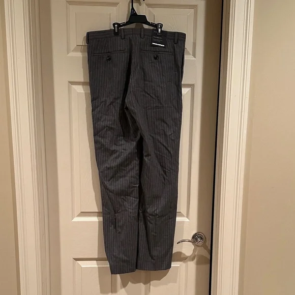 Banana Republic Charcoal Pinstripe Dress Pants - threedaughtersproperties.com Banana Republic Charcoal Pinstripe Dress Pants - threedaughtersproperties.com